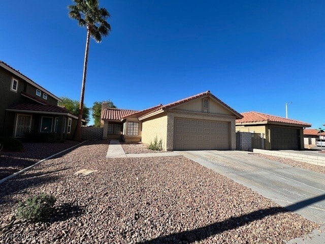 property at 2526 Wolverton Ave