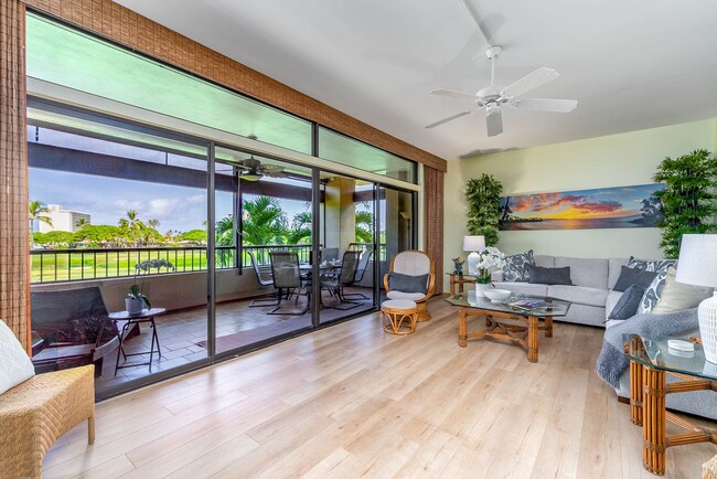 2560 Kekaa Dr in Lahaina, HI - Building Photo - Building Photo