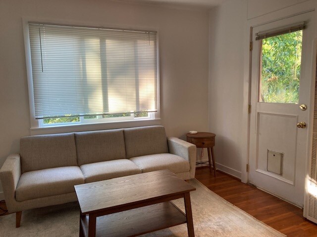 20 Olive Ave in Larkspur, CA - Building Photo