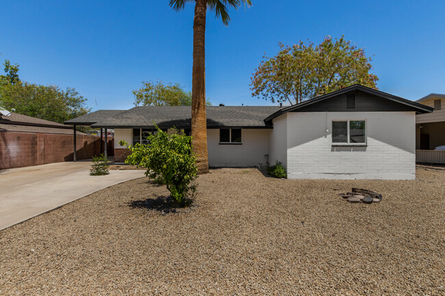 1807 S Shafer Dr in Tempe, AZ - Building Photo - Building Photo