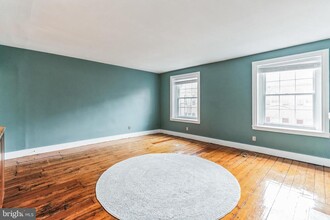 1021 Clinton St-Unit -6 (3F) in Philadelphia, PA - Building Photo - Building Photo