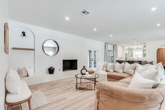 11113 Leaning Elm Rd in Oklahoma City, OK - Building Photo - Building Photo