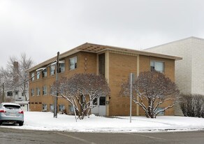1815 5th St SW in Calgary, AB - Building Photo
