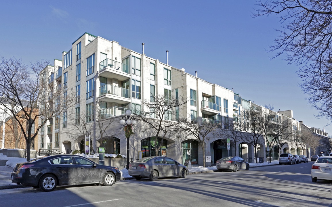 Gallery Court Condos in Ottawa, ON - Building Photo