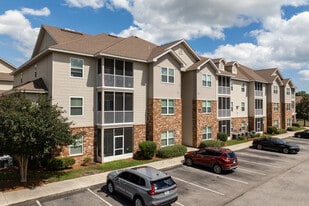 Crosswinds Apartments in Fort Walton Beach, FL - Building Photo