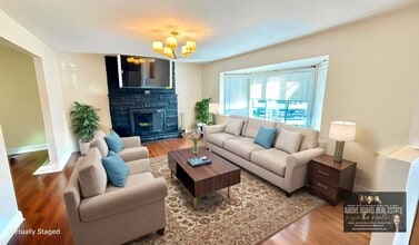 29 Edgewater Ave in Massapequa, NY - Building Photo - Building Photo