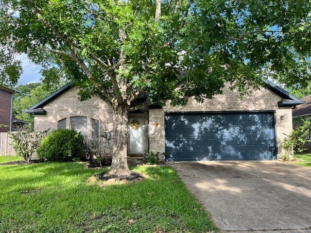 3527 Riverside Dr in Pearland, TX - Building Photo - Building Photo