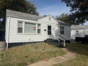 8239 Fay Dr in Berkeley, MO - Building Photo - Building Photo