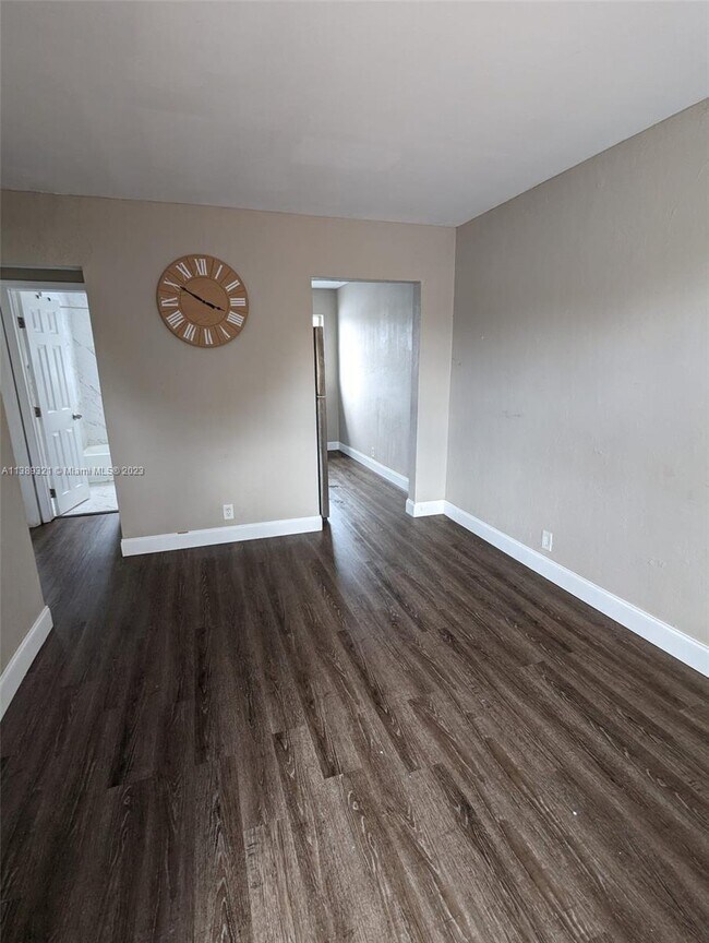 1761 Ali Baba Ave photo'