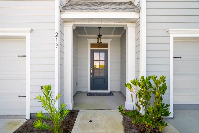 219 Skylah Ln in Panama City Beach, FL - Foto de edificio - Building Photo