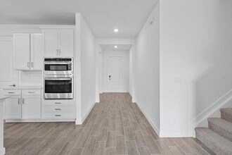 6843 Cobia Cir in Boynton Beach, FL - Building Photo - Building Photo