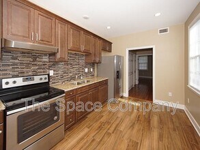 126 Logan St in Charleston, SC - Building Photo - Building Photo