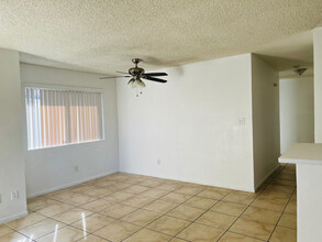 32655 Aurora Vista Rd in Cathedral City, CA - Building Photo - Building Photo