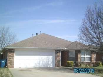 property at 3808 N Carriage Way