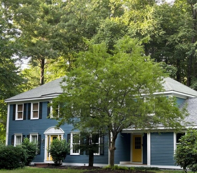 property at 12 Morningstar Dr