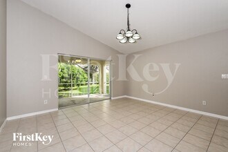 9783 Gladiolus Bulb Loop in Ft. Myers, FL - Foto de edificio - Building Photo