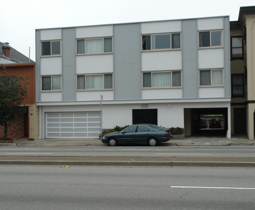 1250 19th Ave in San Francisco, CA - Building Photo