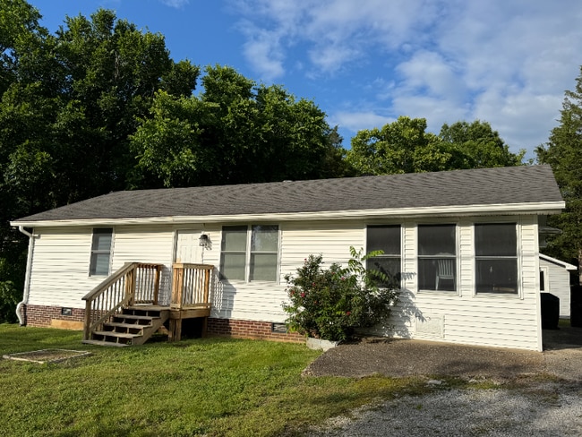 1207 Spring Creek Rd