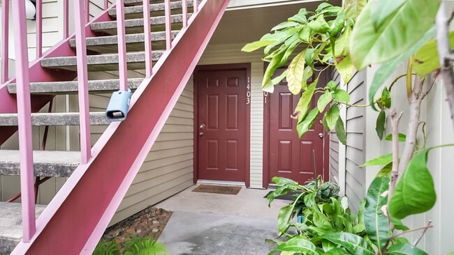 2120 El Paseo St in Houston, TX - Building Photo - Building Photo