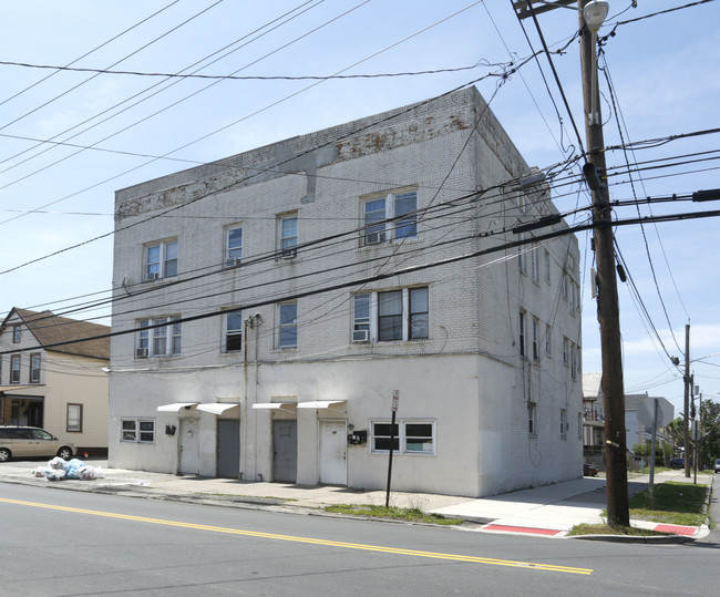 75 Jersey Ave in New Brunswick, NJ - Foto de edificio - Building Photo