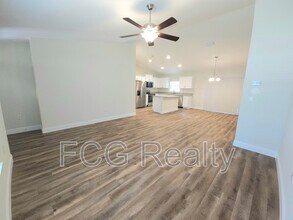 93 W Eridani Ct in Citrus Springs, FL - Building Photo - Building Photo
