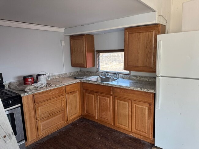 property at 95 Glenmere Homesites Rd