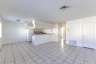 3109 N Walnut Rd in Las Vegas, NV - Building Photo - Building Photo