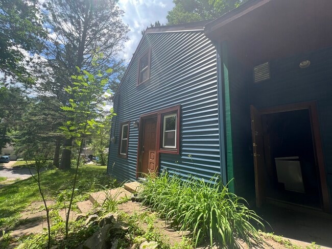 property at 816 Brown St