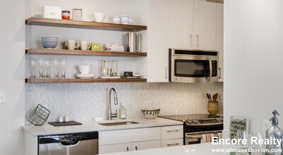 240 Sidney St in Cambridge, MA - Building Photo - Building Photo