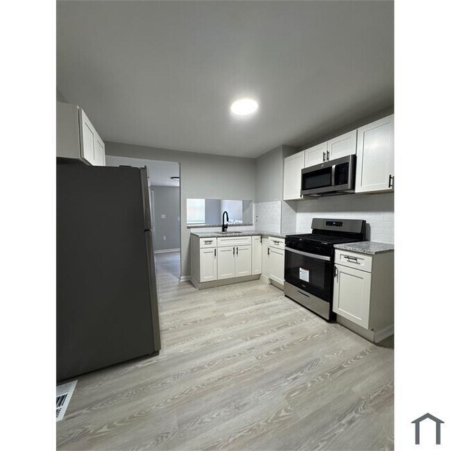 property at 1300 Carroll St
