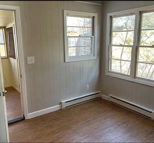 226 Substation St in Hendersonville, NC - Foto de edificio - Building Photo