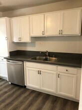 568-570 10th St in Imperial Beach, CA - Building Photo - Building Photo