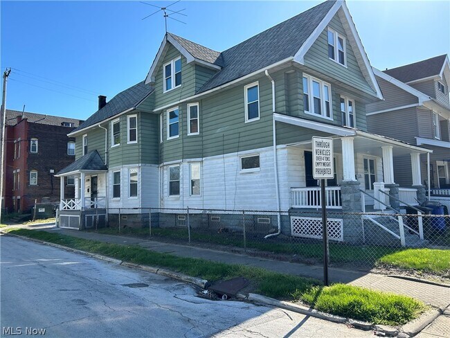 10136 North Blvd-Unit -1126 in Cleveland, OH - Building Photo - Building Photo