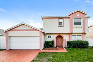 3231 Ensenada Way in Miramar, FL - Building Photo