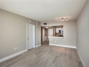 1040 Seminole Dr in Fort Lauderdale, FL - Building Photo - Building Photo