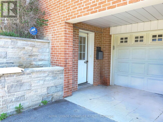 property at 38 Idleswift Dr