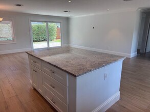 1611 Treemont Ave in Jupiter, FL - Building Photo - Building Photo