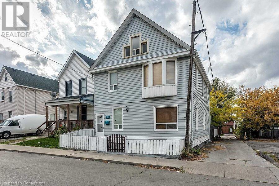 273 Rosslyn Ave N in Hamilton, ON - Building Photo