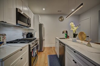 5835 Colorado Ave NW in Washington, DC - Foto de edificio - Building Photo