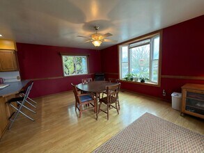 2606 SE 64th Ave in Portland, OR - Building Photo - Building Photo