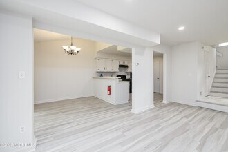 59 Malibu Dr in Eatontown, NJ - Building Photo - Building Photo