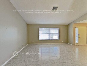 1468 Spanish Oak Way in Wellington, FL - Building Photo - Building Photo