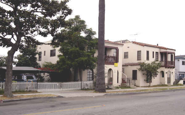 1415-1423 Locust Ave in Long Beach, CA - Foto de edificio