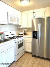38710 10th St E in Palmdale, CA - Building Photo - Building Photo