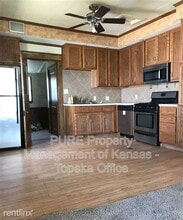 430 NE Lime St in Topeka, KS - Building Photo - Building Photo