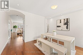 3453 Fourth Line in Oakville, ON - Building Photo - Building Photo