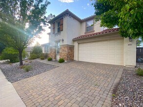 875 Sienna Park Dr in Reno, NV - Building Photo - Building Photo