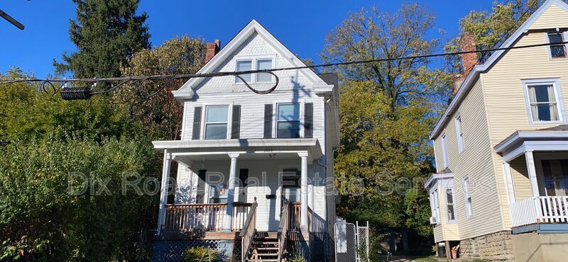 2009 Ryan Ave in Cincinnati, OH - Building Photo