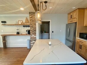 11 S Baptist St in Newport, RI - Building Photo - Building Photo