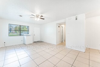 1605 Juniper Cir in Springdale, AR - Building Photo - Building Photo